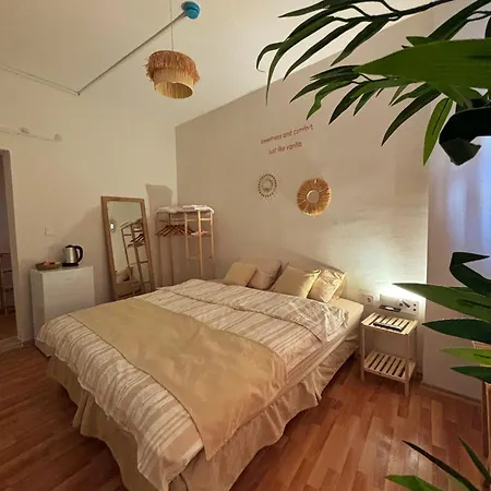 Rose Lia Hotel